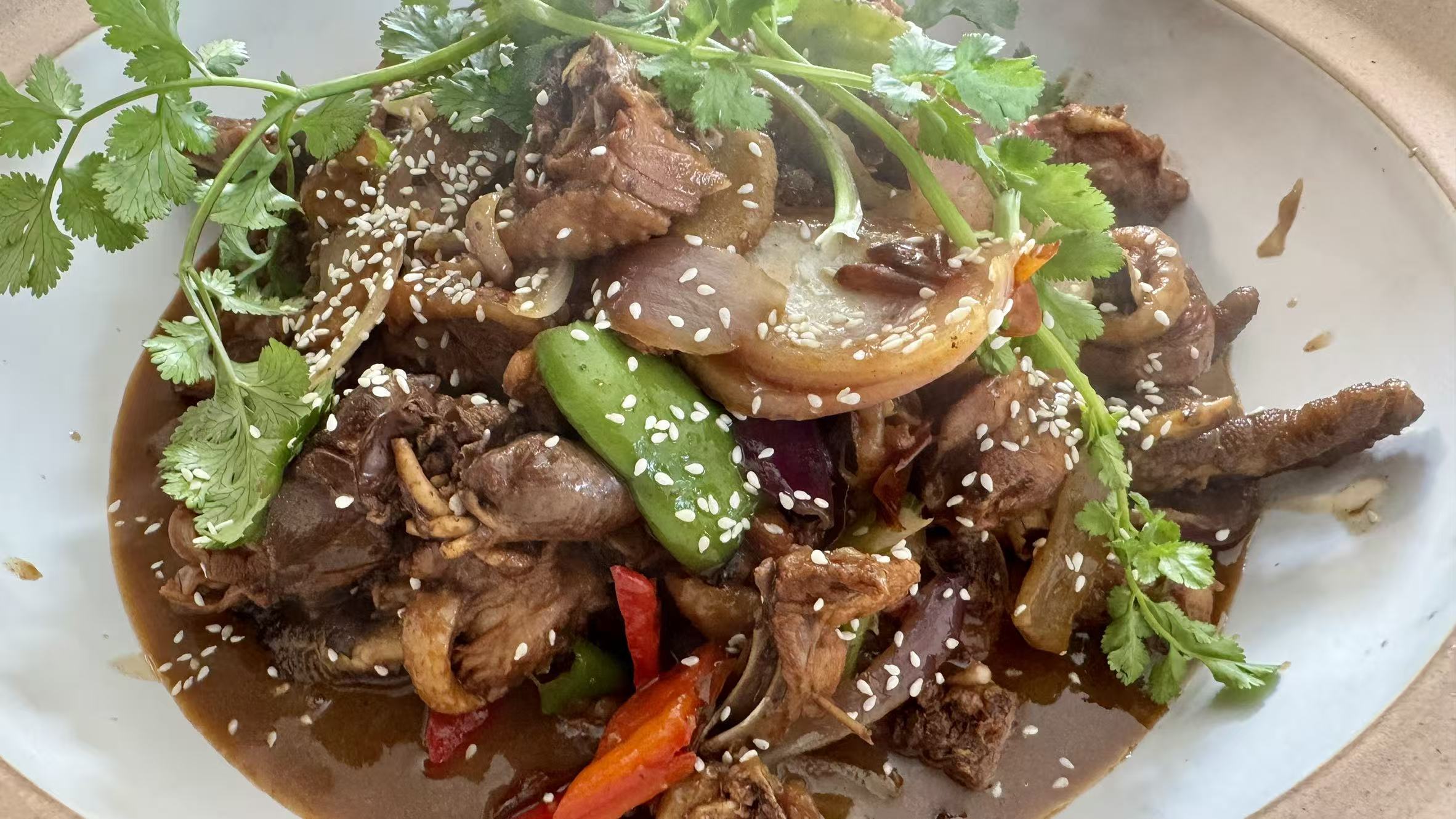原生态柴火鸡煲